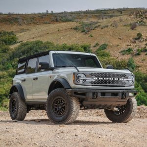 Ford Bronco Leveling Kit - 1.25" SST Kit - ReadyLIFT Suspensions - Non-Sasquatch Package Ford Bronco Leveling Kit - 1.25" SST Kit - ReadyLIFT Suspensions - Non-Sasquatch Package