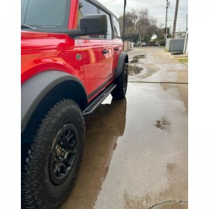 Ford Bronco Side Steps - Go Rhino - Dominator Xtreme DSS - Black Powdercoat - `21-`23