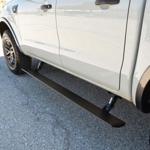 Ford Bronco Running Boards - Westin - Pro-e Electric - Textured Black - `19-`24
