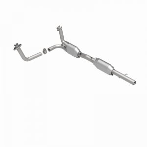 Ford Bronco Classic Catalytic Converter - Magnaflow - Direct-Fit - 5.0L - 1996