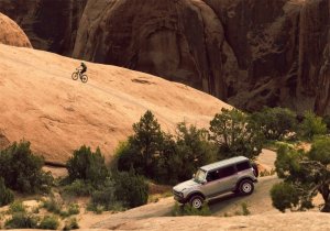 Ford Bronco Wheel Kit - Ford Racing - Oxford White - `21-`23