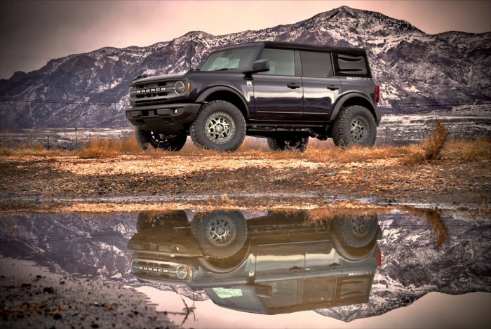 Ford Bronco Lift Kit - 2" Front 2.5" Rear SST Kit - ReadyLIFT Suspensions - Non-Sasquatch Package