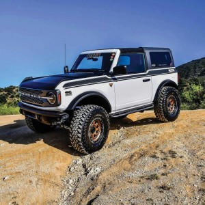 Ford Bronco XTS Rock Sliders - Westin